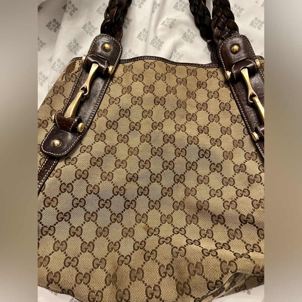 Gucci logo purse